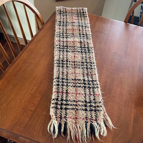 Branigan Weavers Irish Wool Scarf - Picture 4 of 4